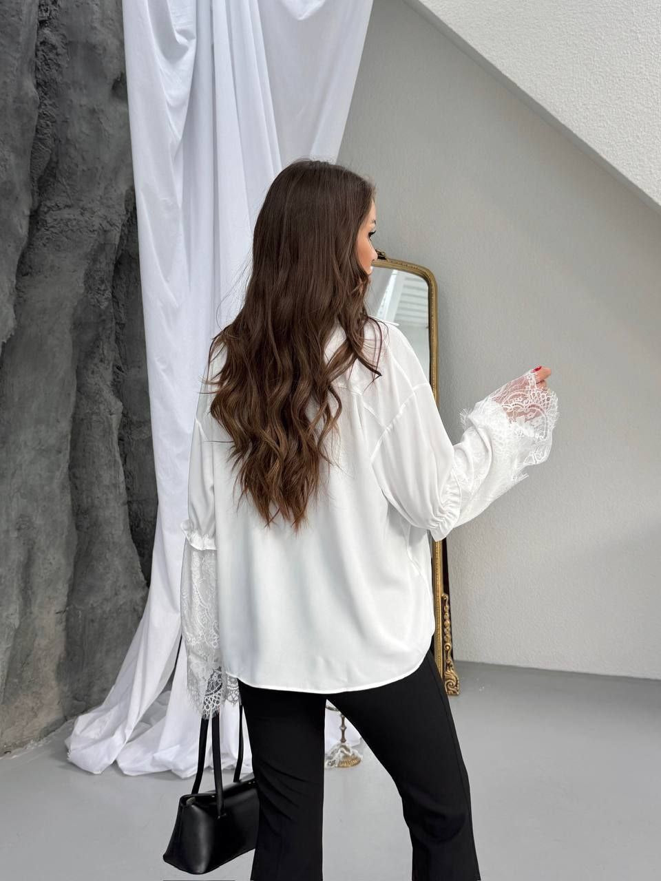 Signature Lace Cuff Shirt